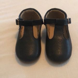 Kids Starbie Black Leather T-Straps Size 10